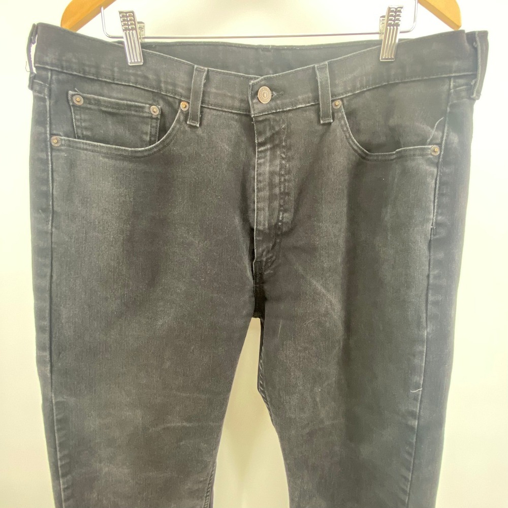 Levi's Strauss & Co 505 Jeans Mens 38x30 Black Denim Faded Straight Selvedge Leg - Picture 3 of 7